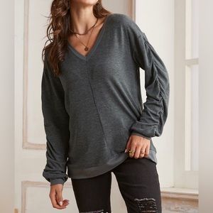 NWT Suzanne Betro V-Neck Tunic